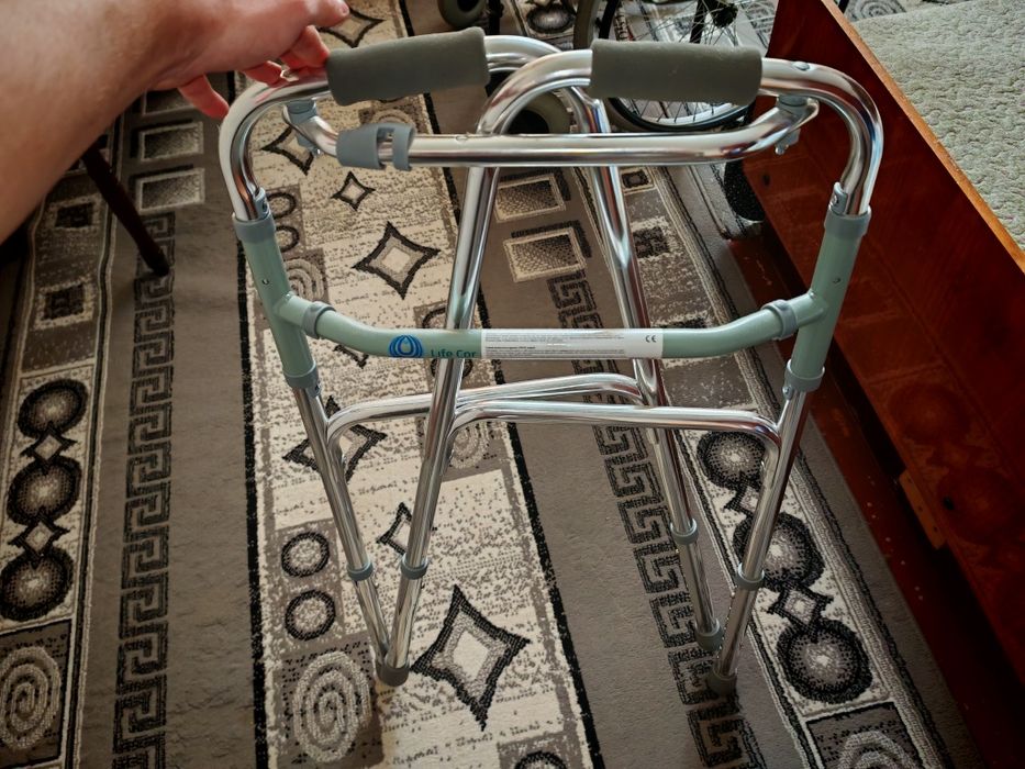 Ходунки для взрослого