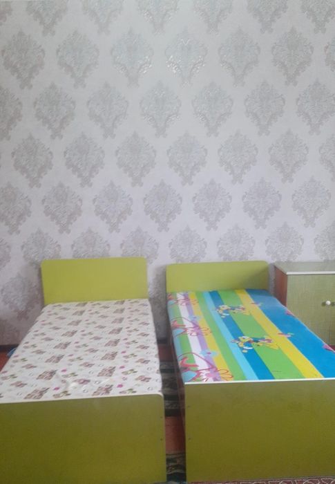 Продаю  диваны  и шифоньер