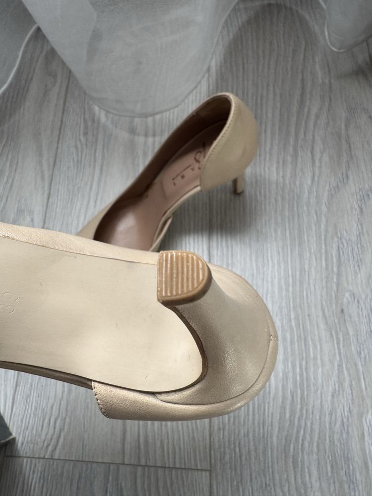 Pantofi stiletto, marimea 39, noi