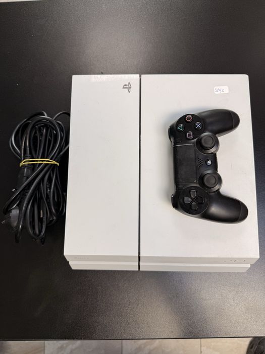 Playstation 4 white edition 500GB