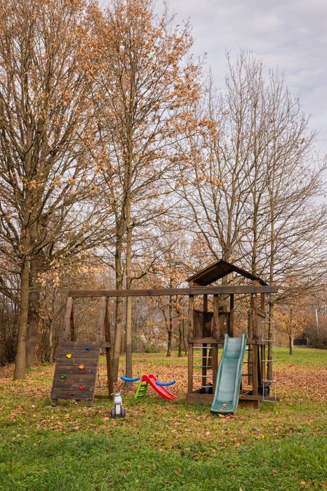 Cabana de inchiriat. Diaponibila de CRACIUN SI REVELION