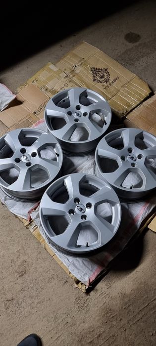 Диски комплект с резинкой 205 55 R16