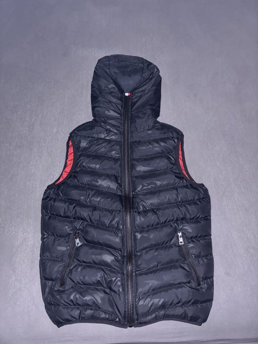 Елек Tommy Hilfiger Camouflage двулицев