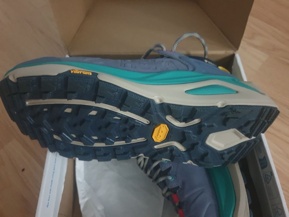 Hoka gore tex vibram 41.5 -42  ..26 de cm talpa