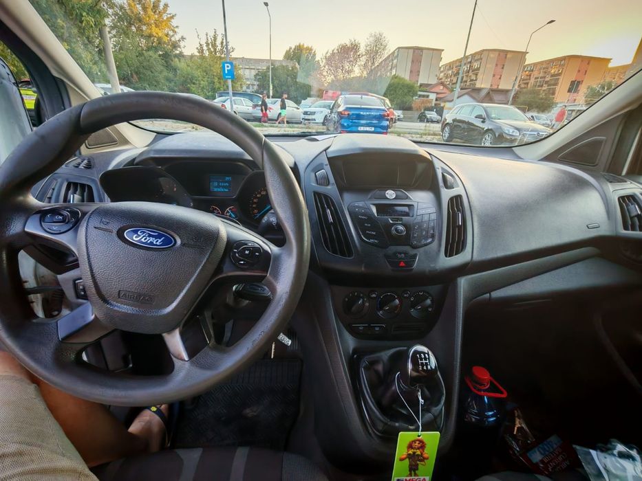 Vând Ford Transit Connect