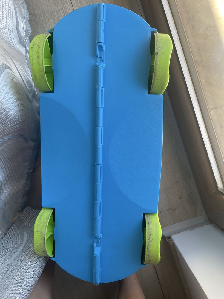 Troler Trunki albastru