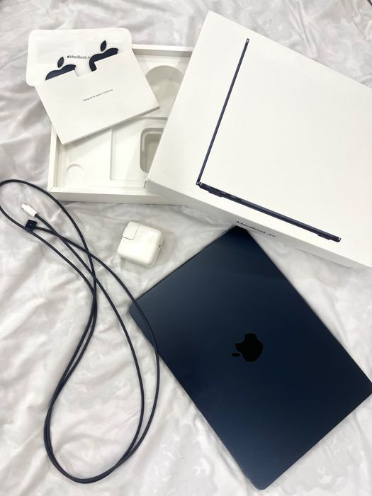 MacBook Air 13 M2 2022 полный комплект + magic mouse