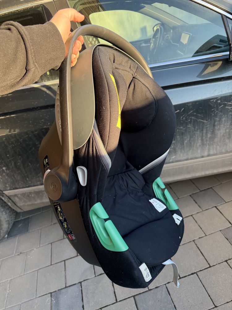 Scoica auto Cybex Aton S2 + baza Cybex compatibila