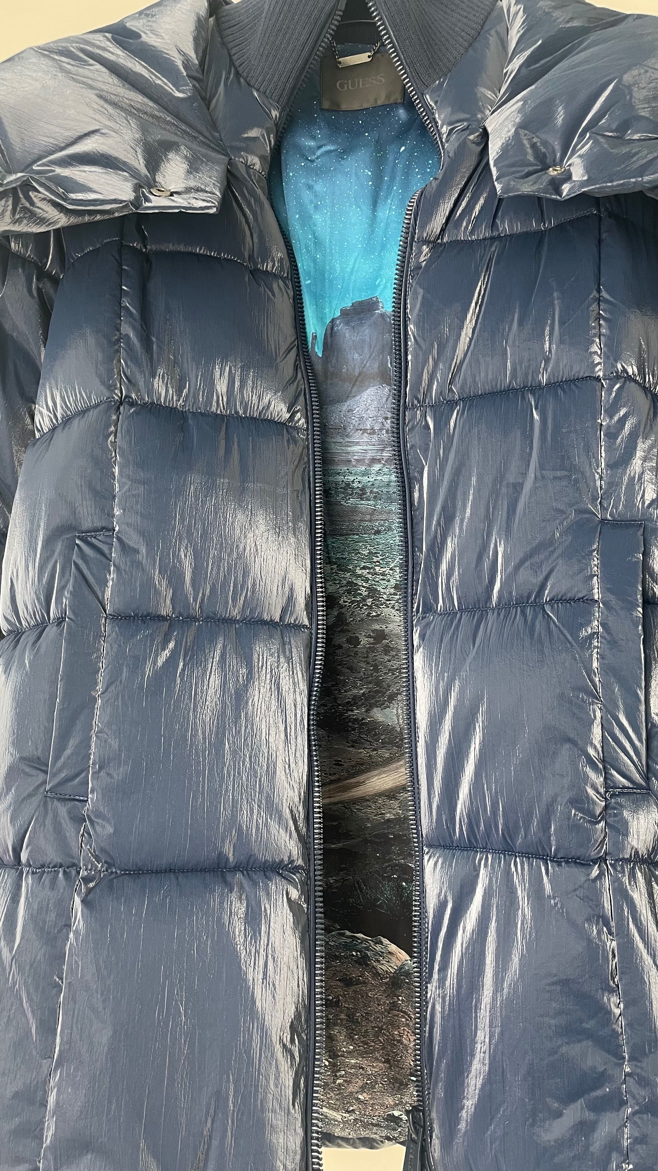 Дамско зимно яке Guess XS