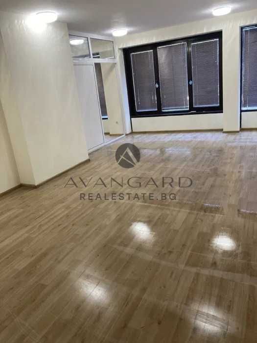 оф.24561 Офис топ локация/ Кършияка