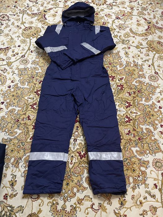 Спецодежда сатылады. Продается