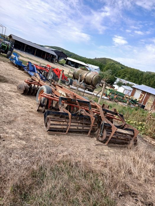 Disc si Remorci agricole 9t și 10 t se pot folosi cuplaj