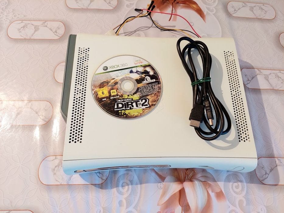 Продам приставку XBOX 360