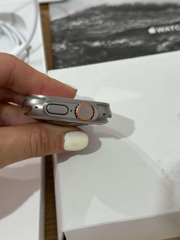 Apple Watch Ultra 49mm Titanium LTE