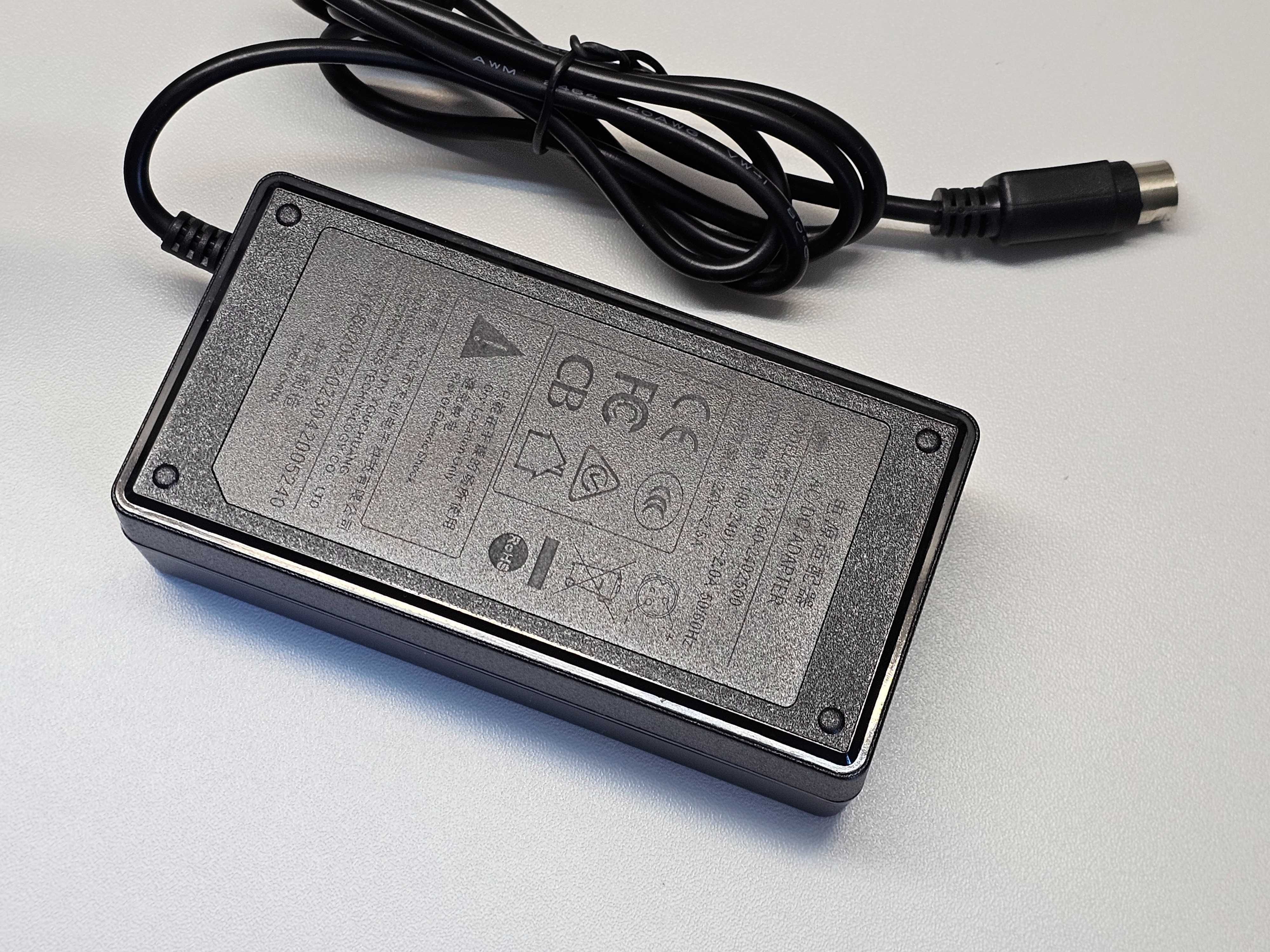 ПРОДАМ Блок питания Kycon 3 pin 24V 60W 2.5A для Кассовых аппарат