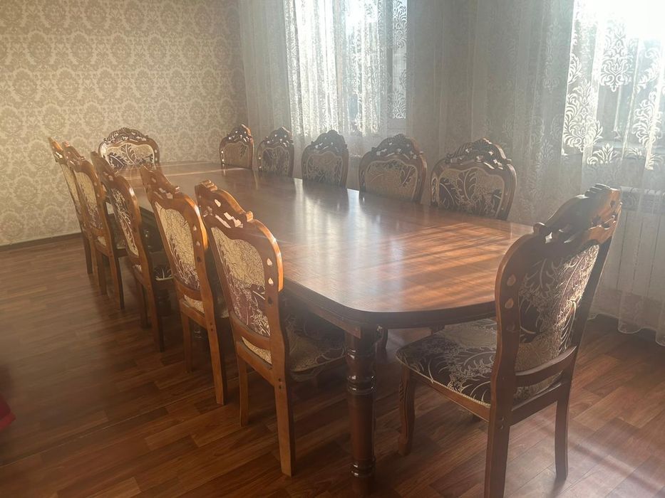 Стол 4 метра от чистого дерева