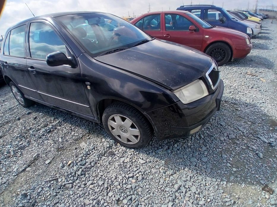 Dezmembrez skoda fabia 1