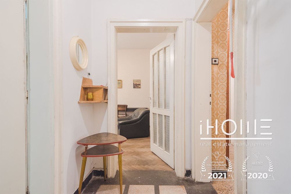 Продава се Тристаен апартамент в София, Център - 100 кв.м за 2700 €/кв.м - Снимка #6