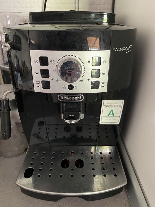 Expresor Delonghi Magnifica S
