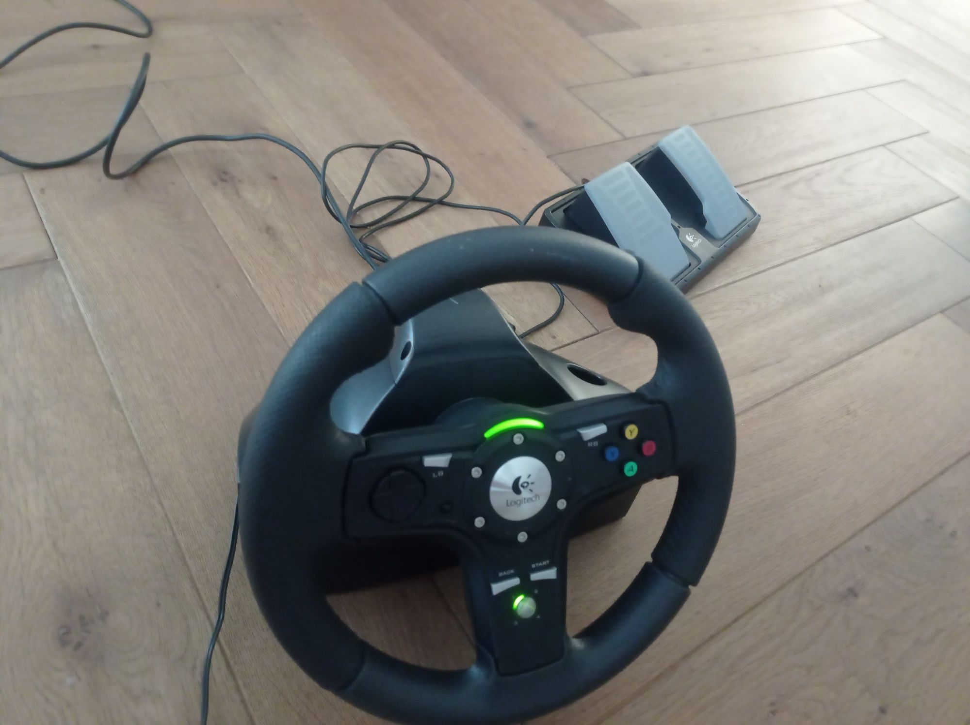 Logitech DriveFX - Xbox 360