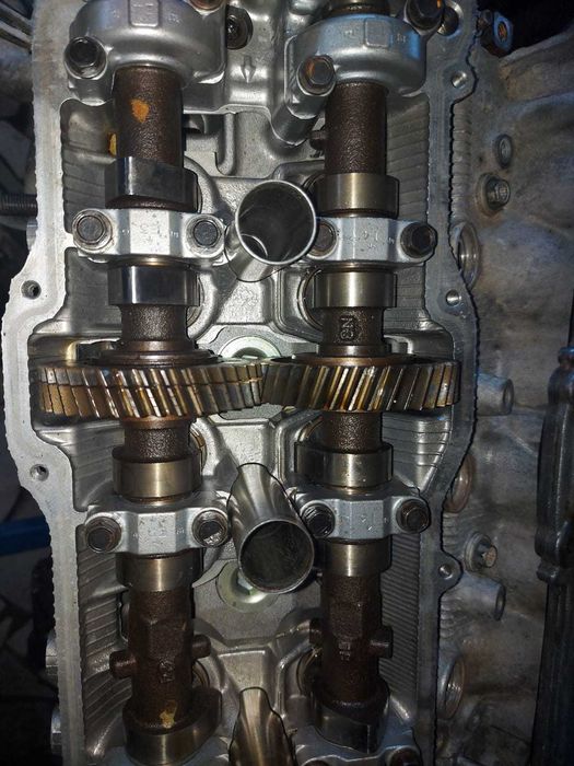 Двигатель 5vz. Объем 3.4литра.