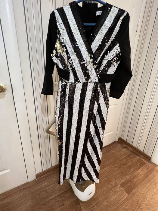 Шикарное платье