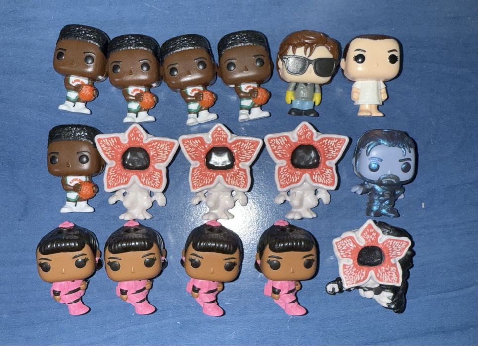 фигурки kinder joy stranger things