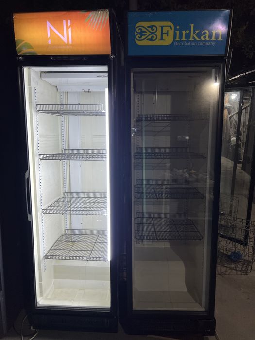 Витринный холодильник