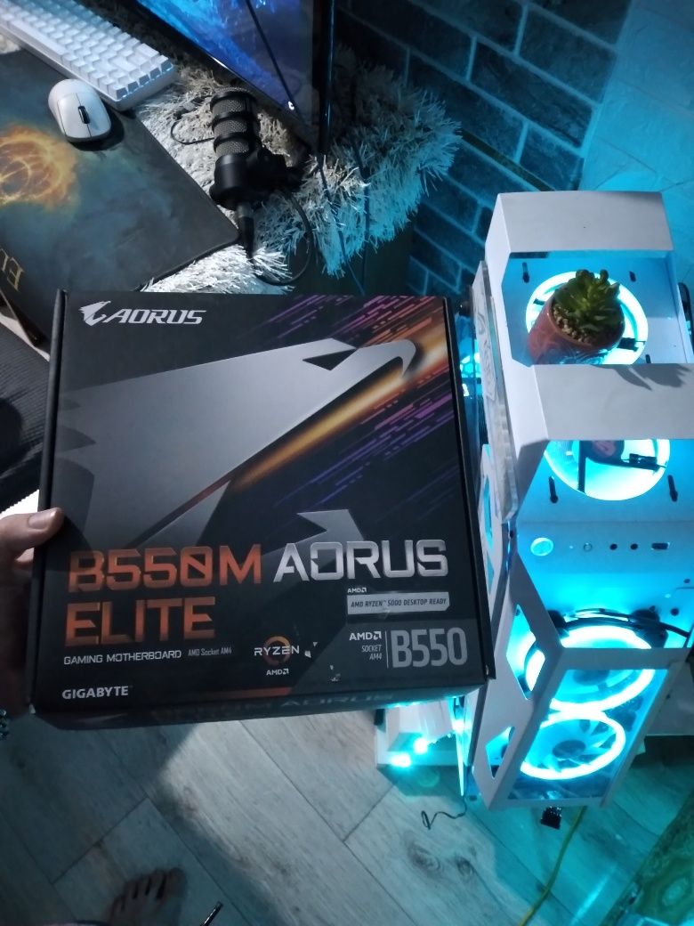 Пк в экслюзив корпусе от ROG