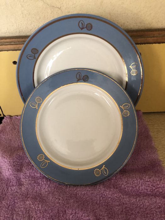 Посуда из серванта