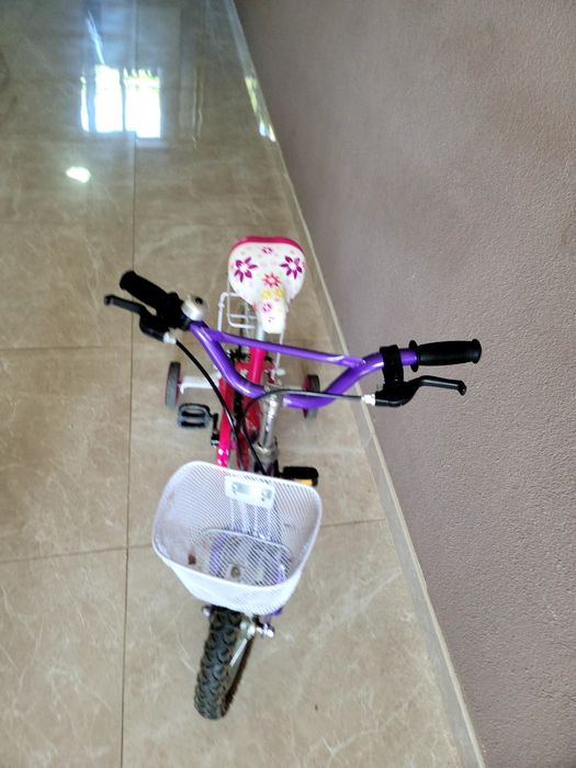 Bicicleta si trotineta de vanzare
