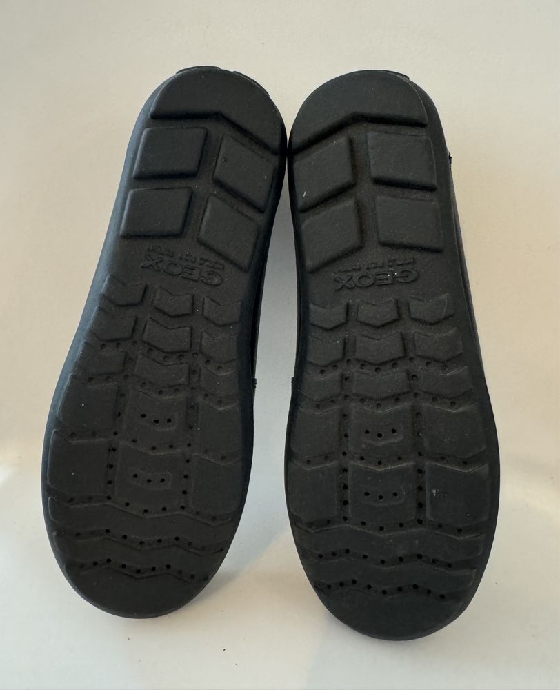 Детски кожени маратонки Adidas , кожени мокасини GEOX 31 номер