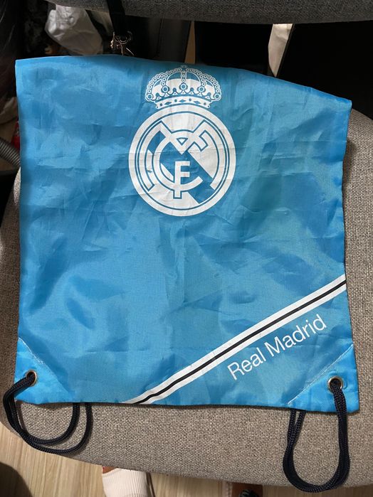 Кутия за храна + чанта за спорт Real  Madrid оригинална + несесер