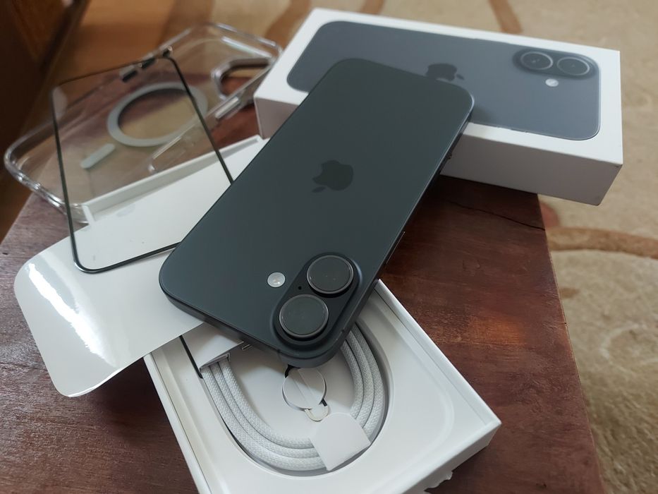 Iphone 17 256Gb/nou/8 cicluri/cutie/garanție 2ani