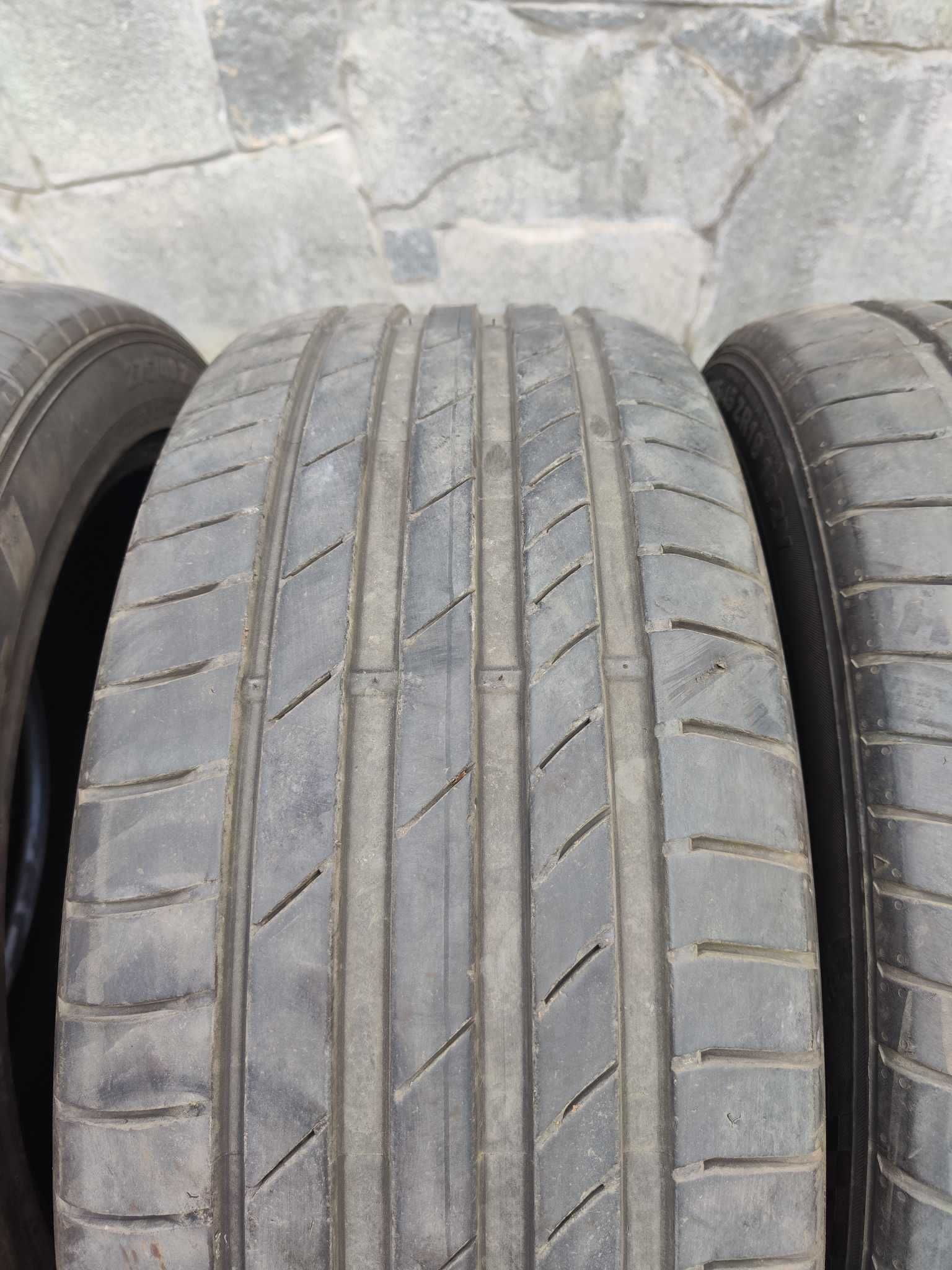 275/40R19 Kumho ECSTA PS71 - 2 бр летни гуми