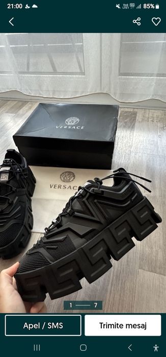 Adidasi Versace mărimea 44 dar sunt exact pt un 43