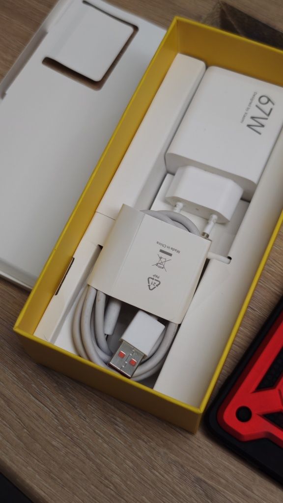 Poco X5 Pro | 256Gb | в подарок 8 чехлов новых и 4 стекла