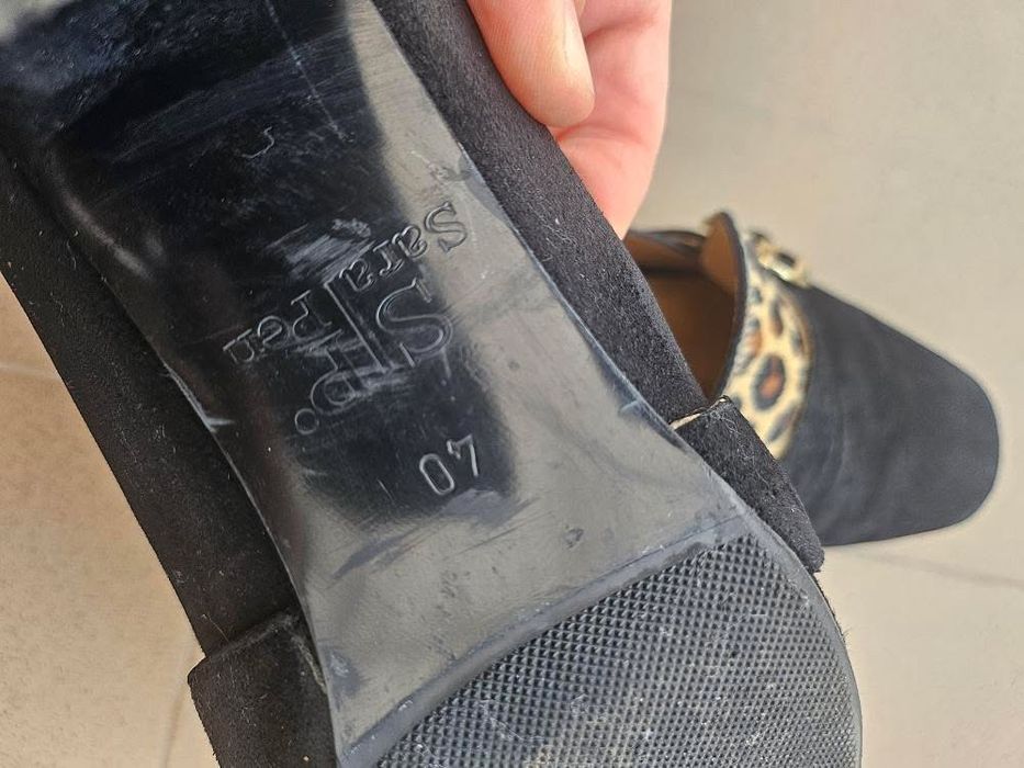 Дамски стилни обувки Sara Pen