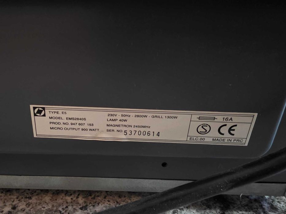 Микровълнова фурна Elecrtolux 32 литра