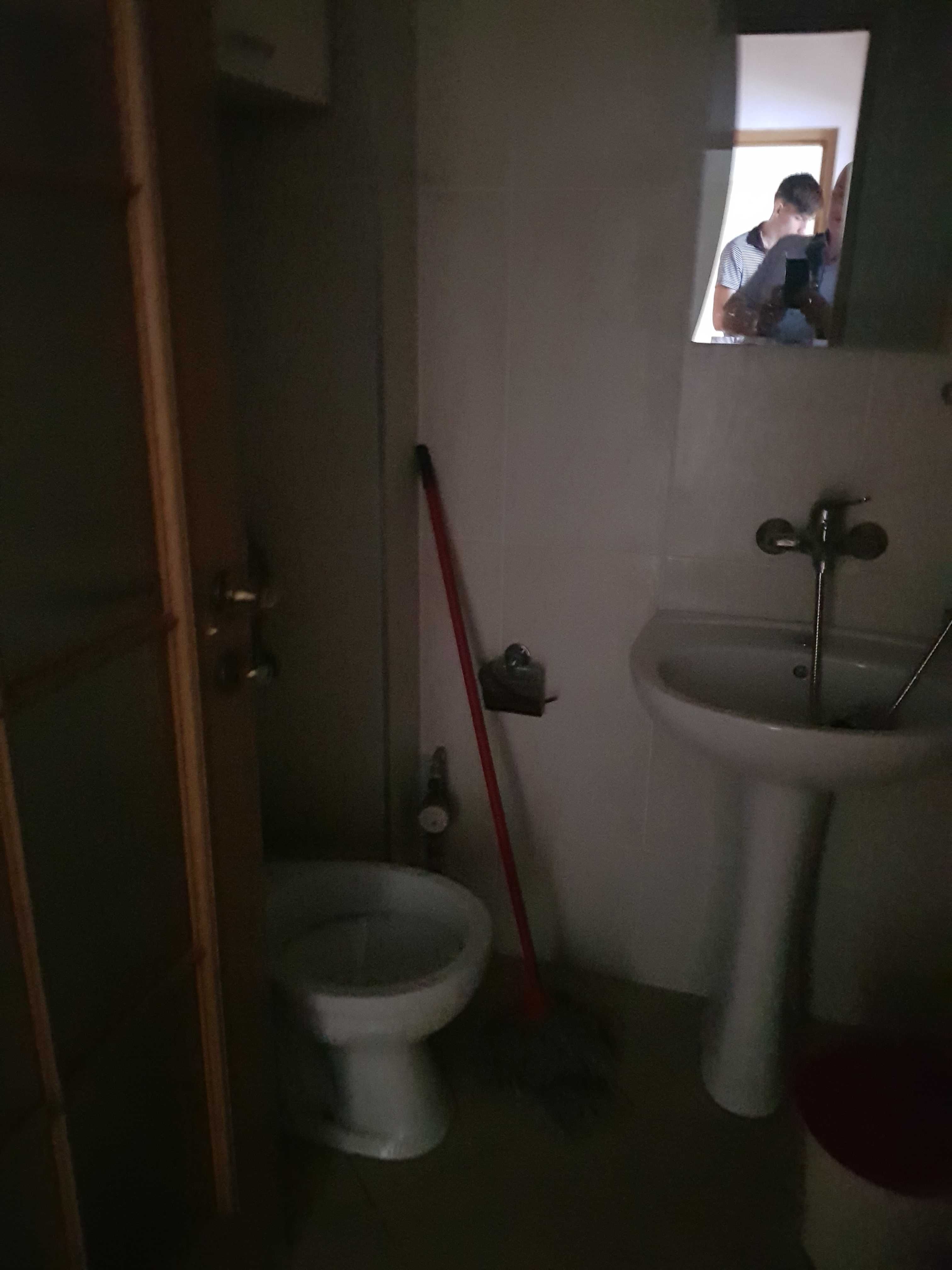 Inchiriez spatiu comercial, central
