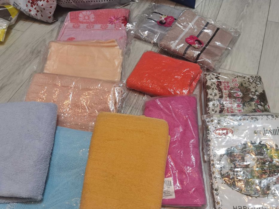 Полотенца разные, платки, Палантины на подарки "құры қол кетпесін"