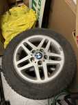 Нови зимни гуми Kumho с джанти BMW