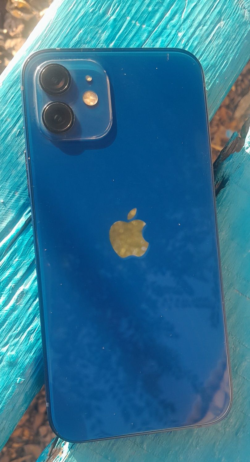 Iphone 12 в идеальном состаянии