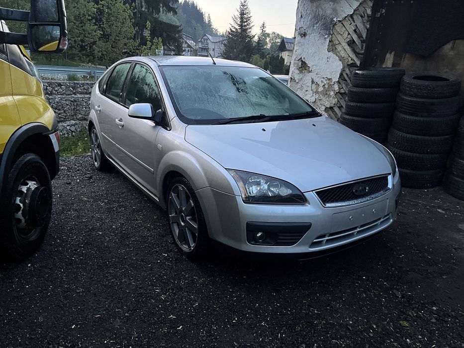 Dezmenbrez ford focus 2008