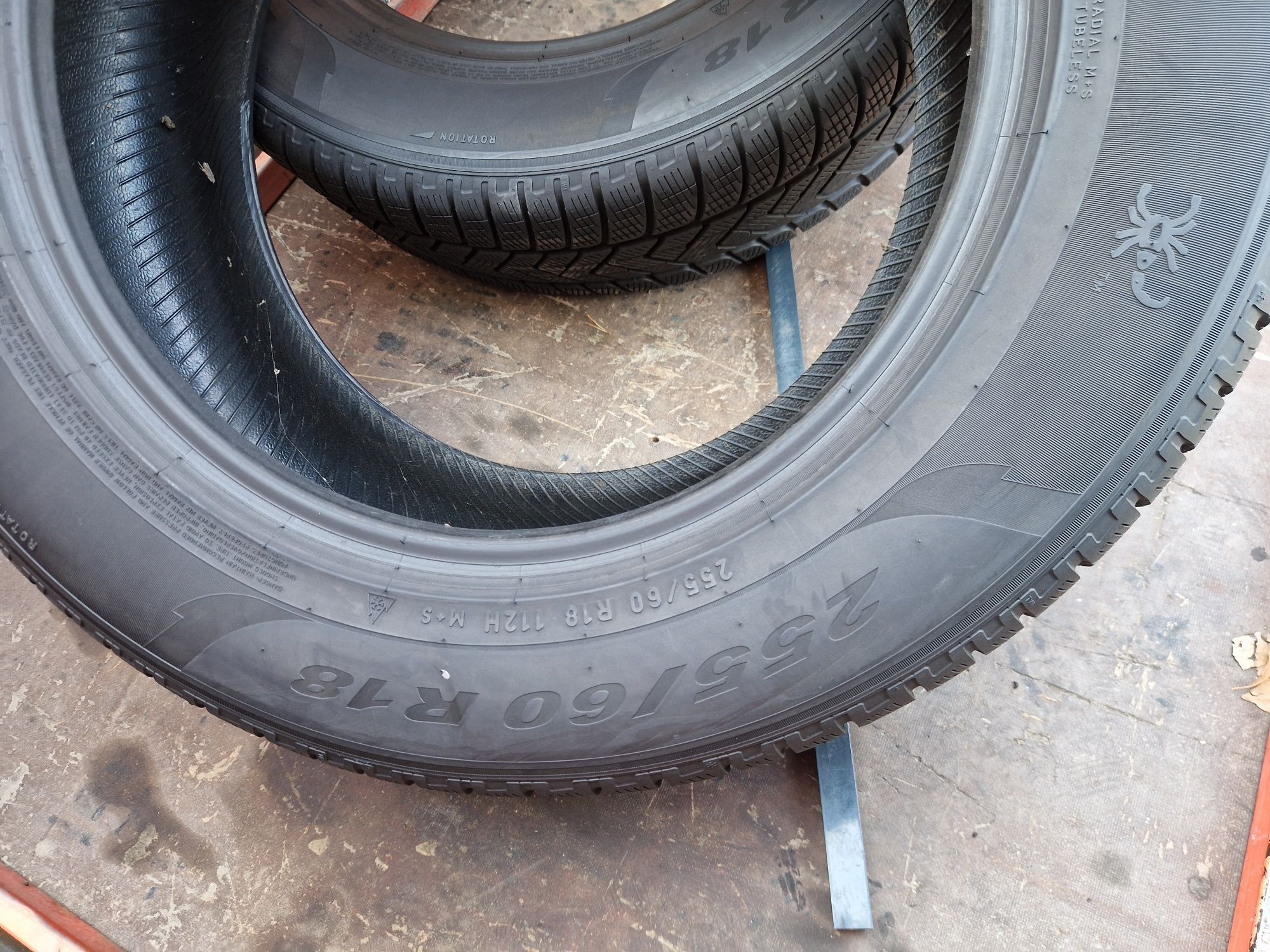 2 Anvelope Pirelli 255 60 R18 M+S