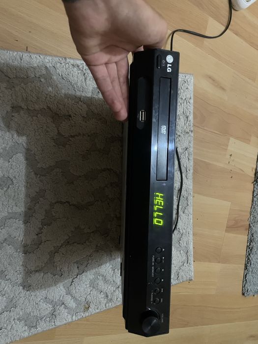 dvd LG pret negociabil