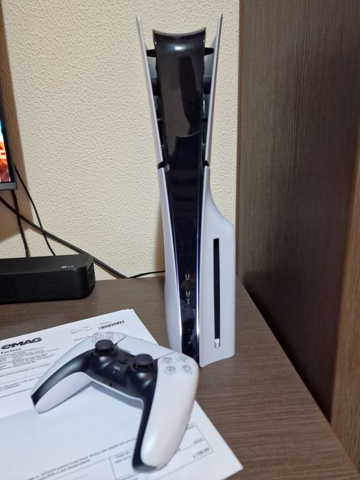 Playstation 5 slim disk  1 TB  / GARANTIE 06.2027 / FACTURA EMAG.