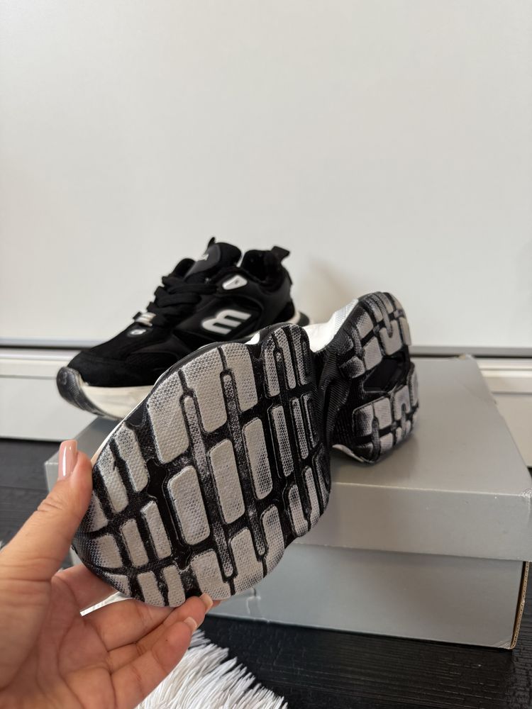 Balenciaga обувки