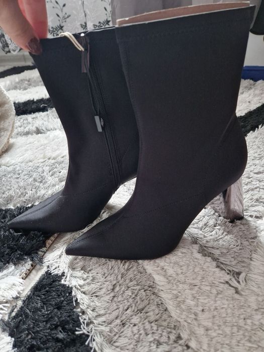 Stradivarius зимни боти