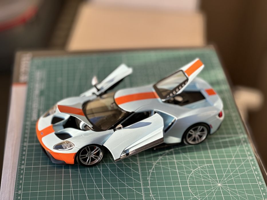 Macheta 1:18 Ford GT Gulf livery Maisto, nu Kyosho, Autoart sau Cmc